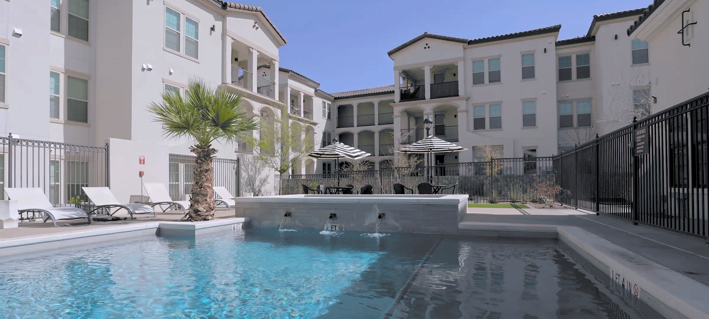 Las Mansiones at Eastlake cinemagraph